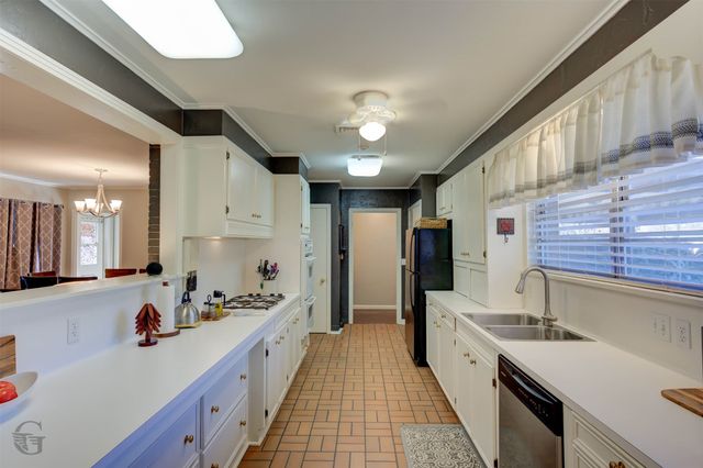 115 Swedes Avenue, Shreveport, LA 71105