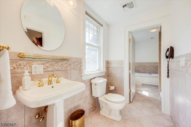 230 Springfield Ave S, Rutherford Boro, NJ 07070