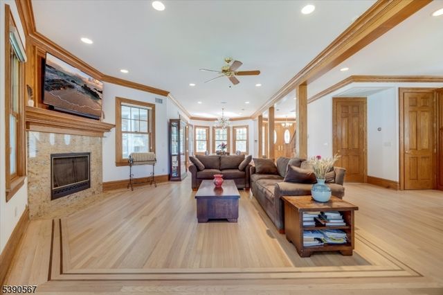 230 Springfield Ave S, Rutherford Boro, NJ 07070