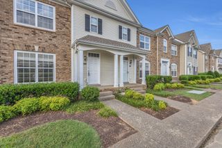 2271 Dewey Dr Apt J3, Spring Hill, TN 37174