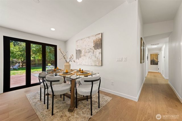 8655 NE 170th Street, Kenmore, WA 98028
