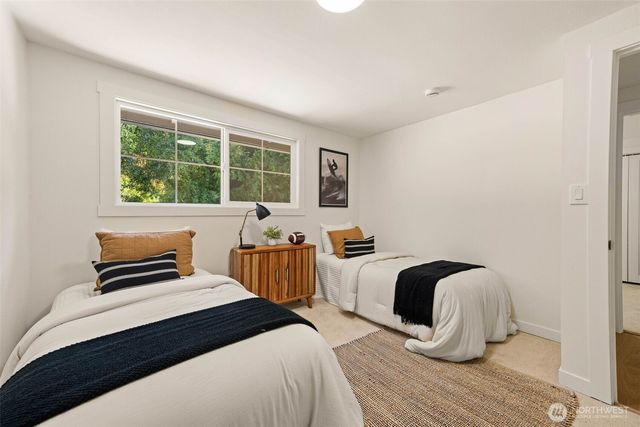 8655 NE 170th Street, Kenmore, WA 98028