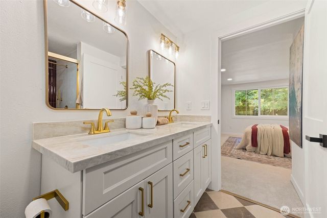 8655 NE 170th Street, Kenmore, WA 98028