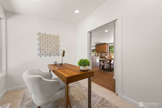 8655 NE 170th Street, Kenmore, WA 98028