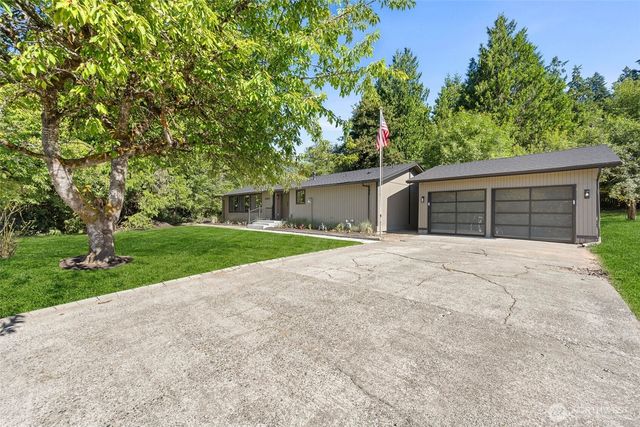 8655 NE 170th Street, Kenmore, WA 98028