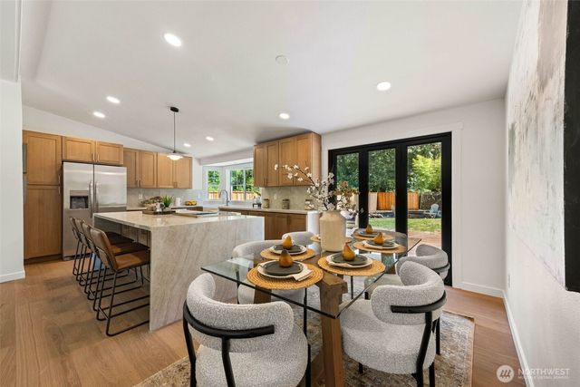 8655 NE 170th Street, Kenmore, WA 98028