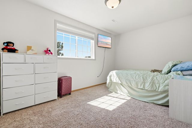 6195 Bennett Court S, Fargo, ND 58104