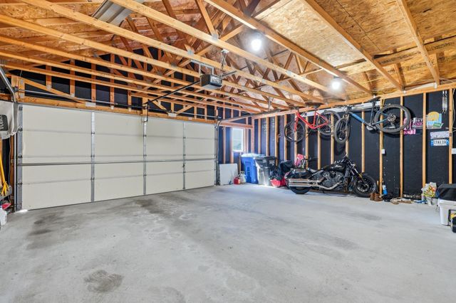 6195 Bennett Court S, Fargo, ND 58104