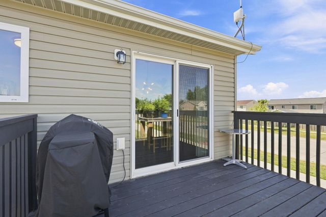 6195 Bennett Court S, Fargo, ND 58104
