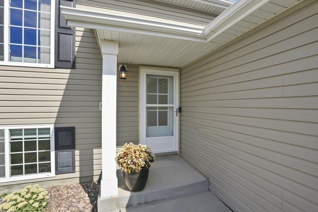 6195 Bennett Court S, Fargo, ND 58104