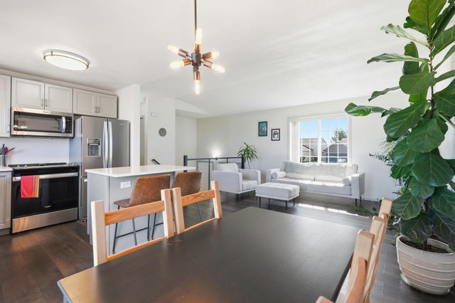 6195 Bennett Court S, Fargo, ND 58104