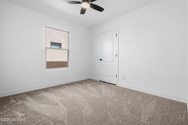 6448 S Bright Sun Avenue, Tucson, AZ 85706