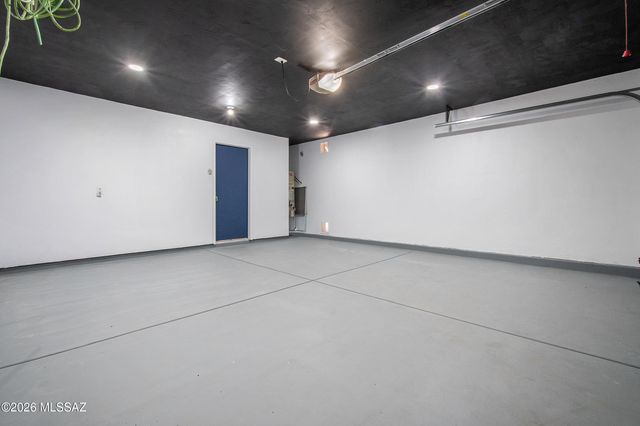 6448 S Bright Sun Avenue, Tucson, AZ 85706