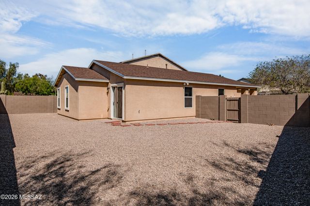 6448 S Bright Sun Avenue, Tucson, AZ 85706
