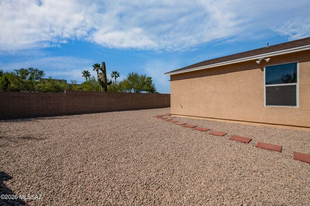 6448 S Bright Sun Avenue, Tucson, AZ 85706