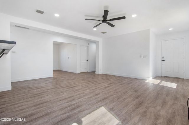 6448 S Bright Sun Avenue, Tucson, AZ 85706