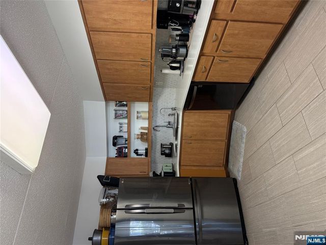 1055 River Road 504, Edgewater, NJ 07020