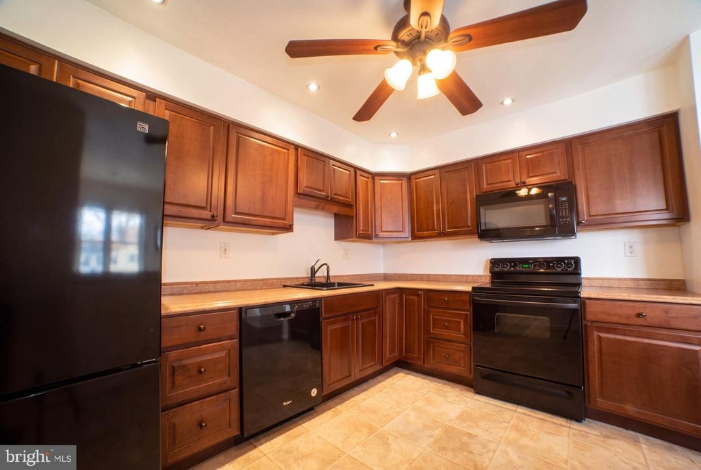 3412 SOLLY AVE, PHILADELPHIA, PA 19136 — photo 2