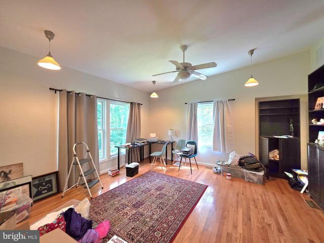 10930 HOWLAND DR, Reston, VA 20191
