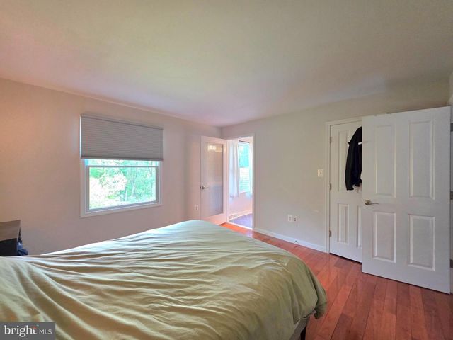 10930 HOWLAND DR, Reston, VA 20191