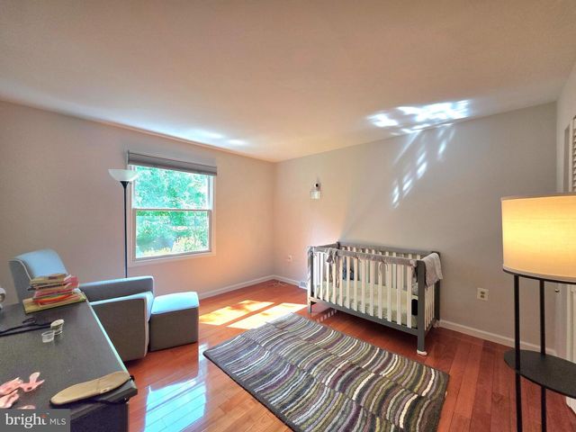 10930 HOWLAND DR, Reston, VA 20191