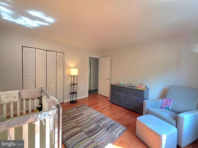 10930 HOWLAND DR, Reston, VA 20191
