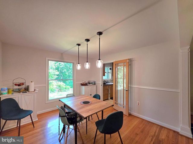 10930 HOWLAND DR, Reston, VA 20191