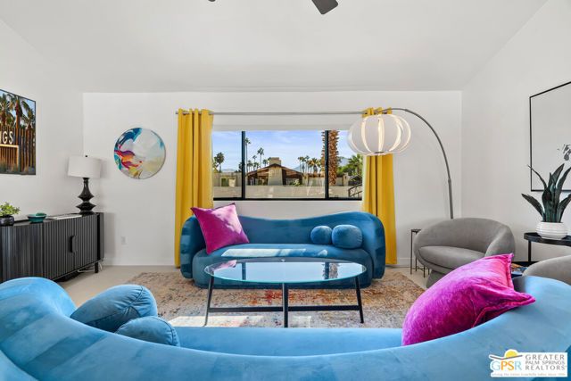 888 E El Conquistador, Palm Springs, CA 92262