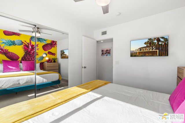 888 E El Conquistador, Palm Springs, CA 92262