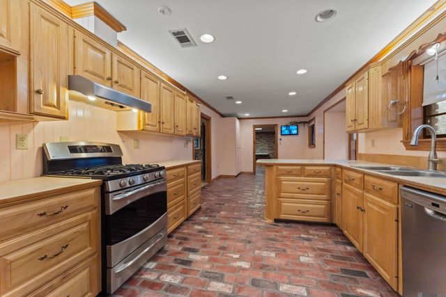 4833 Southwind Dr, Baton Rouge, LA 70816