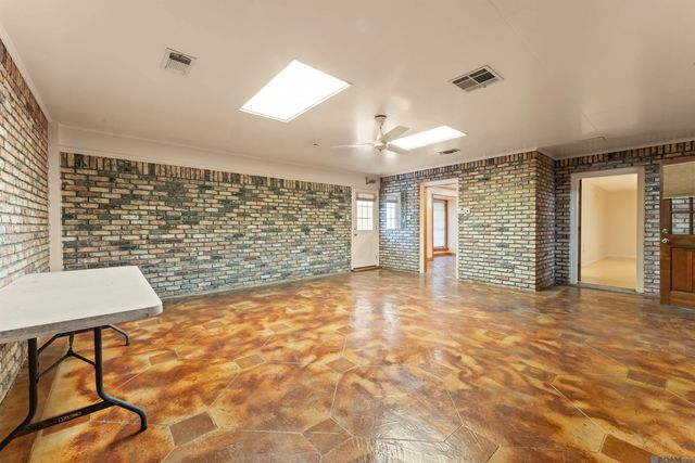 4833 Southwind Dr, Baton Rouge, LA 70816