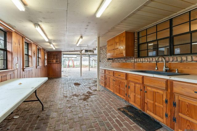 4833 Southwind Dr, Baton Rouge, LA 70816