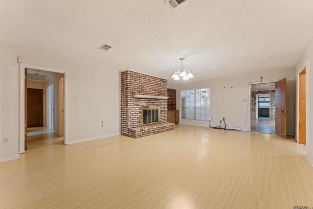 4833 Southwind Dr, Baton Rouge, LA 70816