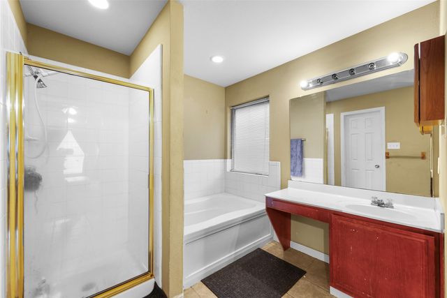 801 S Parks Drive, Desoto, TX 75115