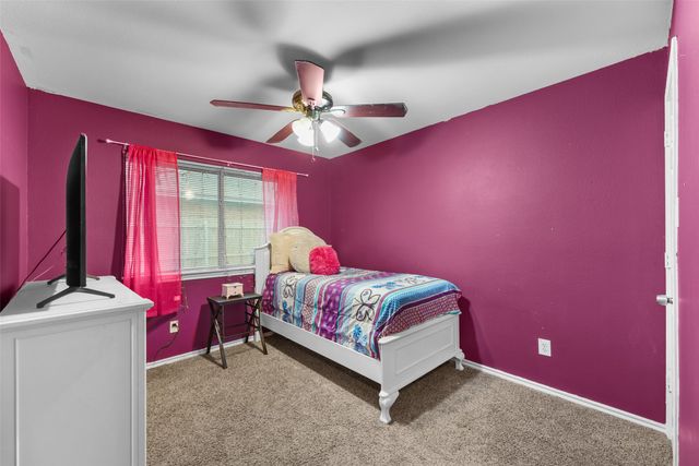 801 S Parks Drive, Desoto, TX 75115