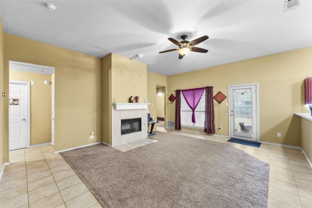 801 S Parks Drive, Desoto, TX 75115