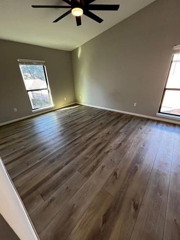 2425 Augusta Drive 44, Houston, TX 77057