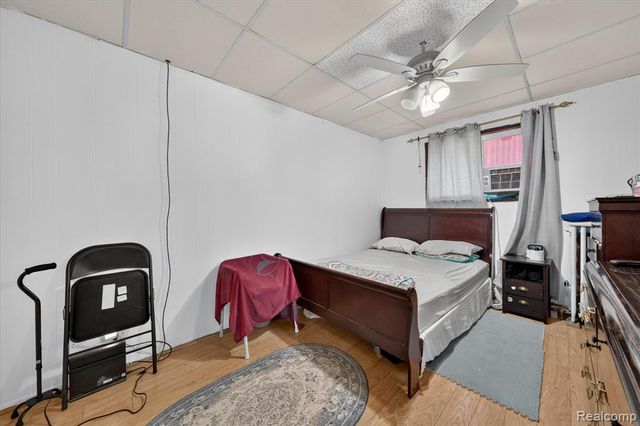 12146 Klinger Street, Hamtramck, MI 48212