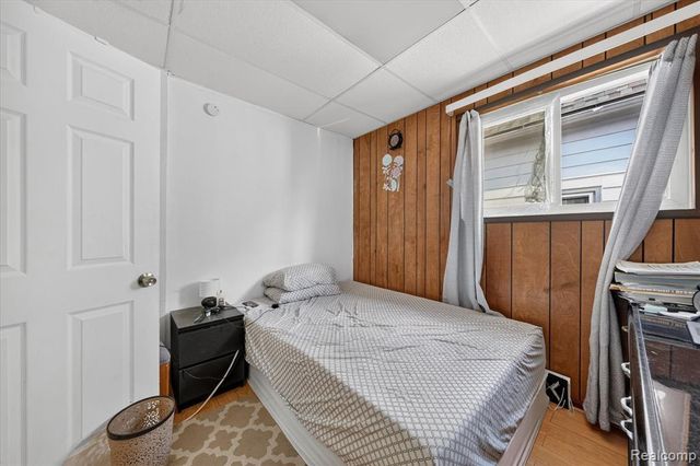 12146 Klinger Street, Hamtramck, MI 48212