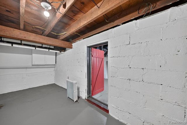 12146 Klinger Street, Hamtramck, MI 48212