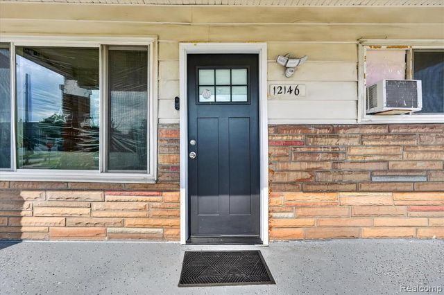 12146 Klinger Street, Hamtramck, MI 48212