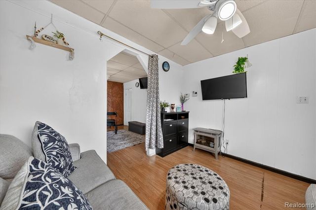 12146 Klinger Street, Hamtramck, MI 48212
