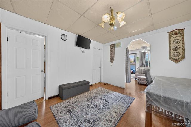 12146 Klinger Street, Hamtramck, MI 48212