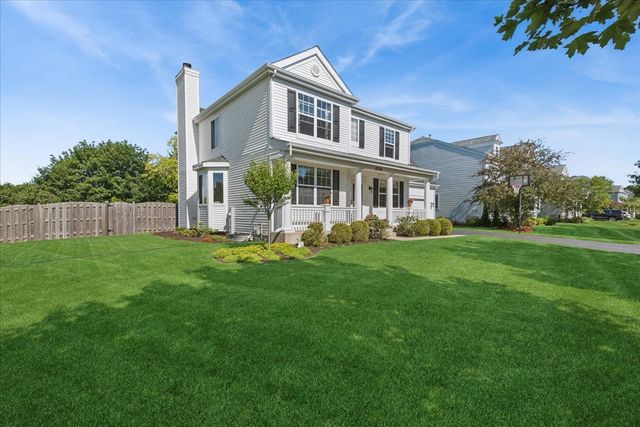 606 S Beacon Lane, Round Lake, IL 60073