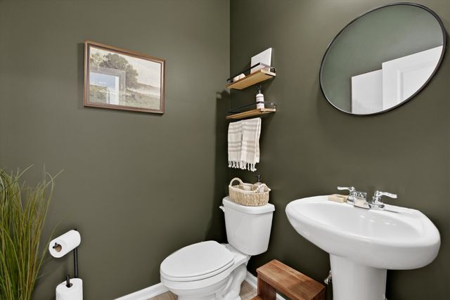 1229 Mariemont Road, Sugar Grove, IL 60554