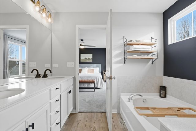 1229 Mariemont Road, Sugar Grove, IL 60554