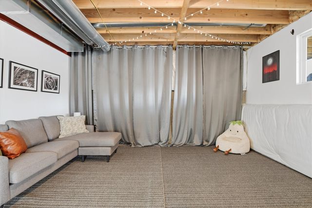 1229 Mariemont Road, Sugar Grove, IL 60554