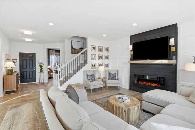 1229 Mariemont Road, Sugar Grove, IL 60554