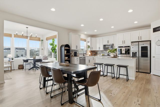 1229 Mariemont Road, Sugar Grove, IL 60554