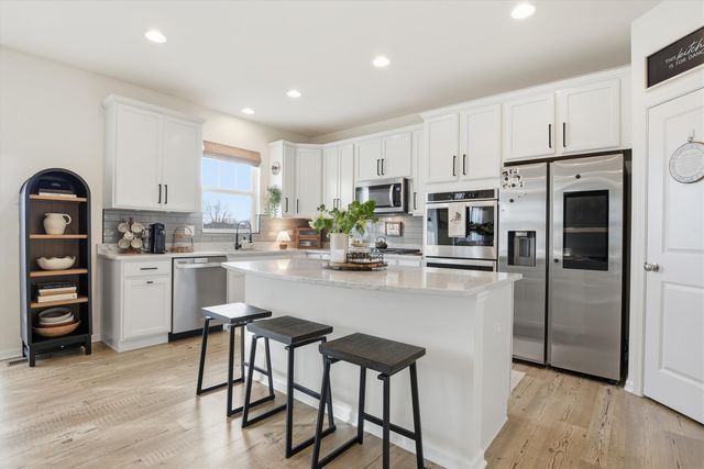 1229 Mariemont Road, Sugar Grove, IL 60554